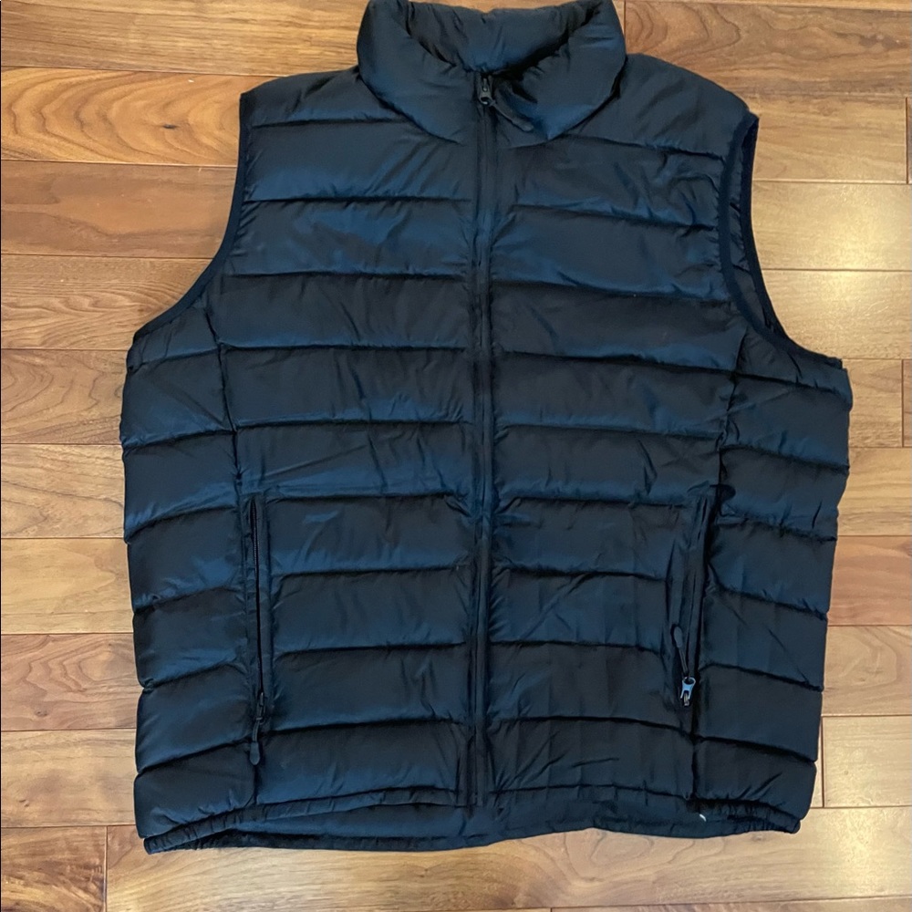 G.H. Bass and Co. Men’s Black Vest